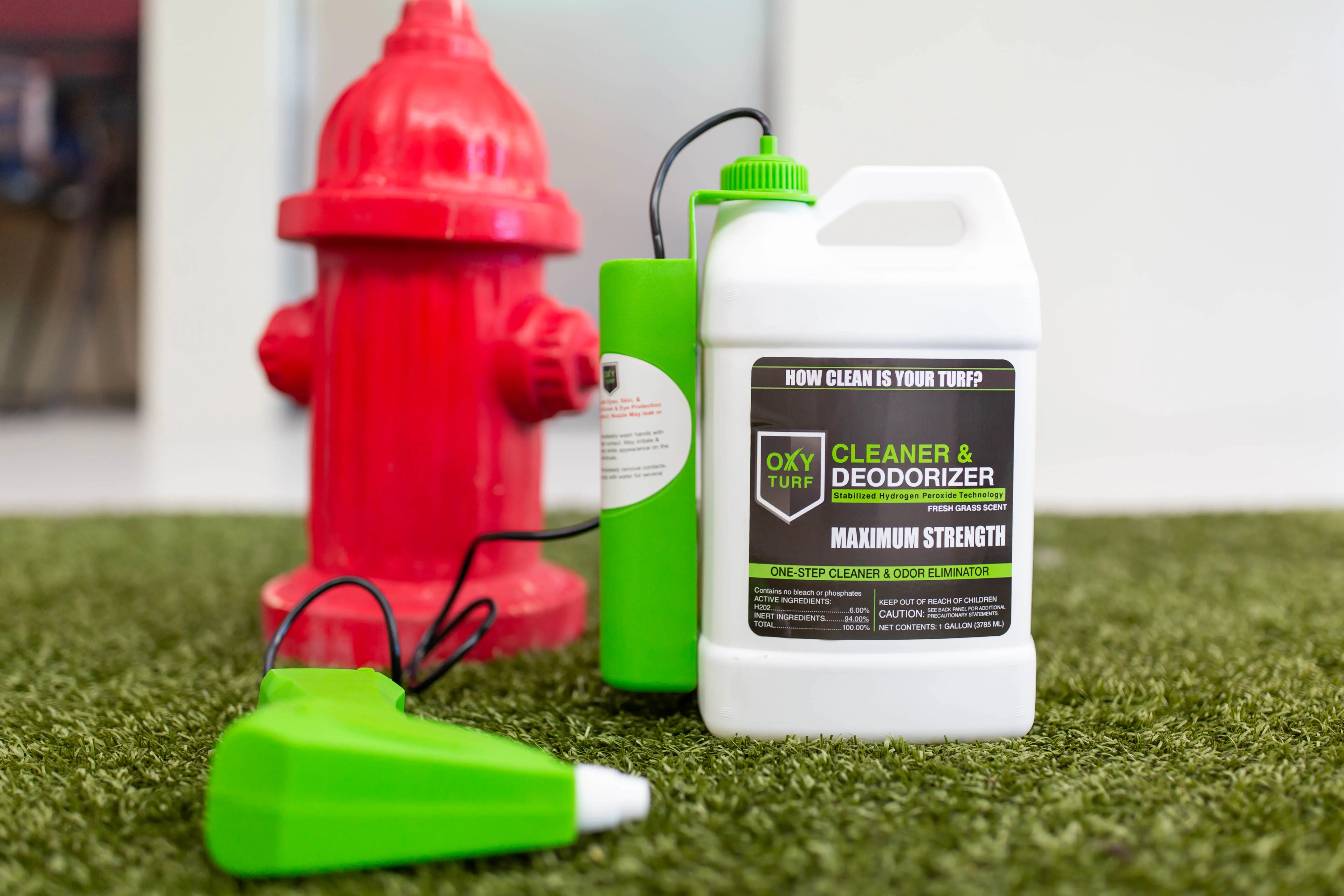 1-Gal Battery-Powered Sprayer OxyTurf Turf Cleaner-Deodorizer and Pet Odor Eliminator
