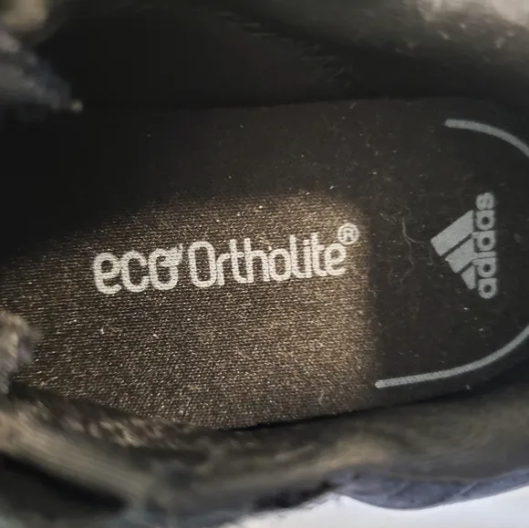 Adidas kids shoes. NWT.