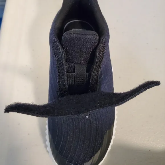 Adidas kids shoes. NWT.