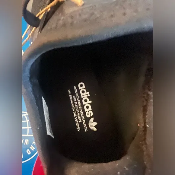 Adidas NMD_R1.V2 J