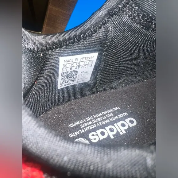Adidas NMD_R1.V2 J