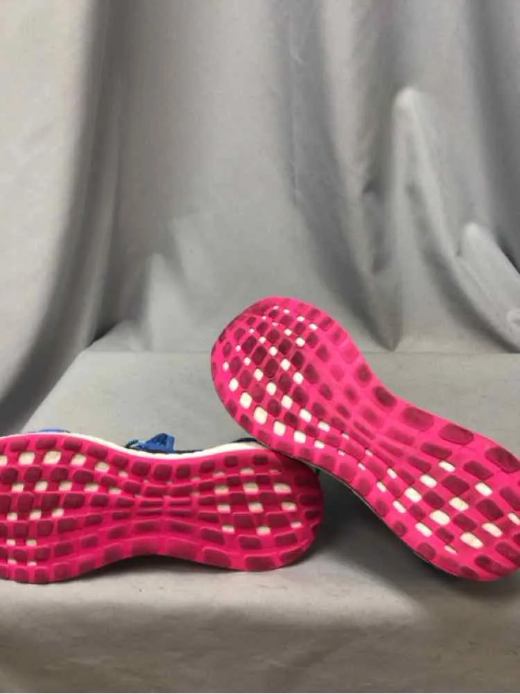 ADIDAS SIZE 8 1/2 Ladies SHOES