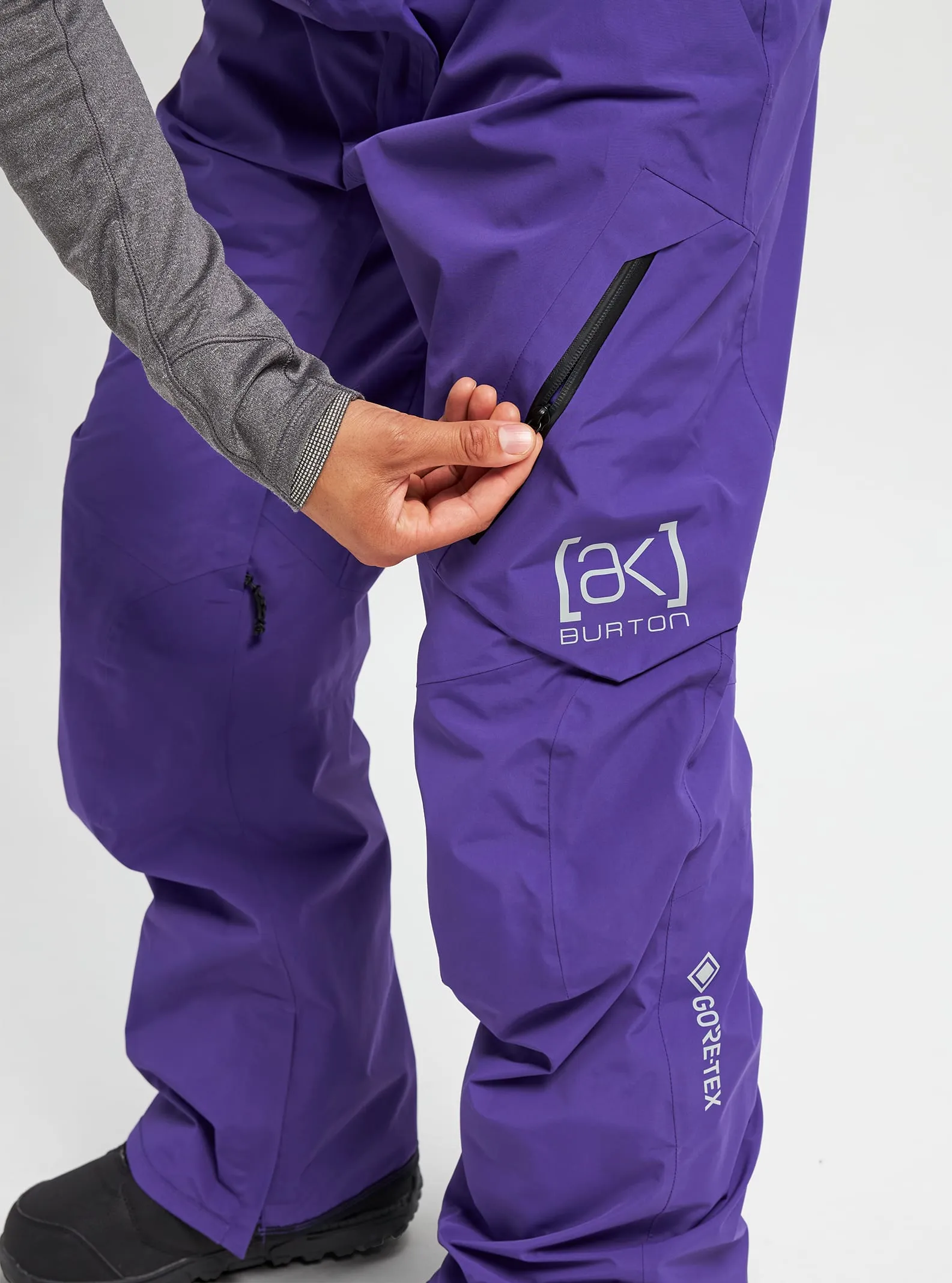 [ak] GORE-TEX Cyclic Bib Snowboard Pant 2022