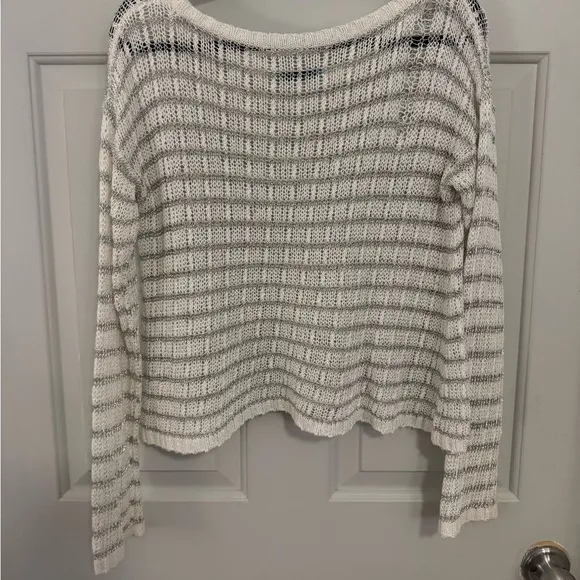 Alice   Olivia Designer Mesh Crew Neck Sweater size Large