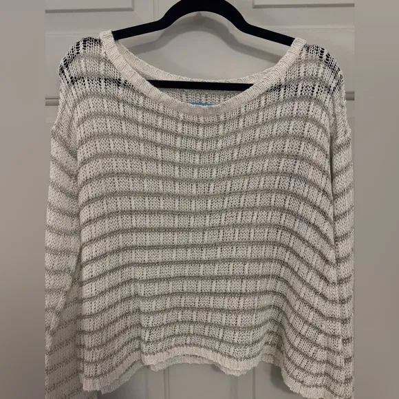 Alice   Olivia Designer Mesh Crew Neck Sweater size Large