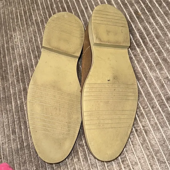 BANANA REPUBLIC DERBY SHOES. LEATHER UPPER.  SIZE 9M