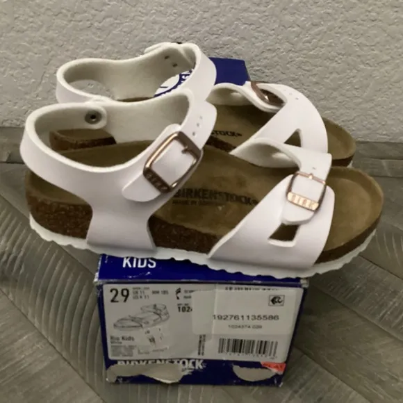 Birkenstock Kids' Rio Sandal, size 11-11.5US / 29EU