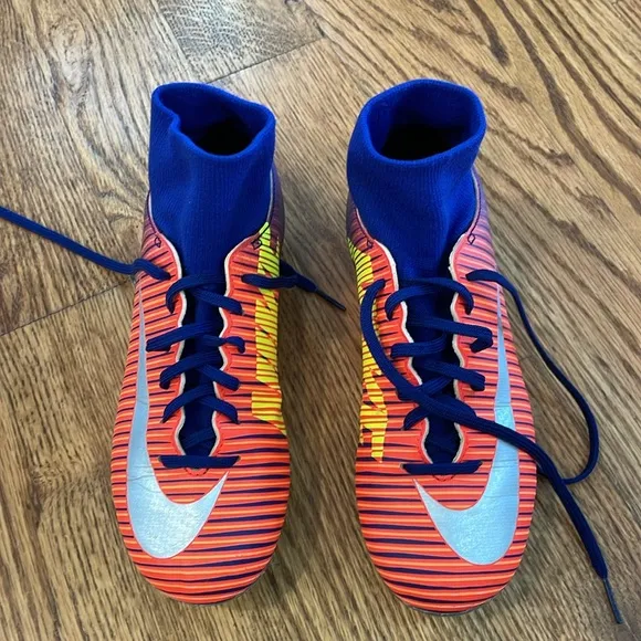 Boy’s Nike Mercurial Vapor Superfly 5 DF FG ACC Soccer Cleats. Size 2.5Y.