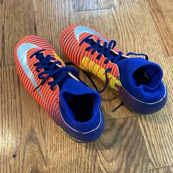 Boy’s Nike Mercurial Vapor Superfly 5 DF FG ACC Soccer Cleats. Size 2.5Y.