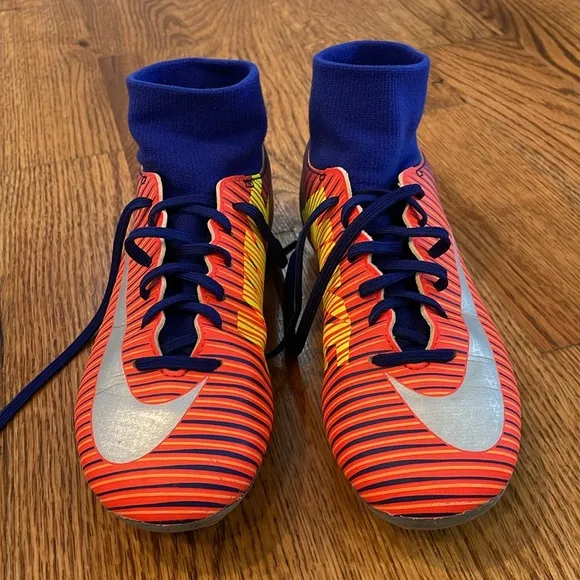 Boy’s Nike Mercurial Vapor Superfly 5 DF FG ACC Soccer Cleats. Size 2.5Y.
