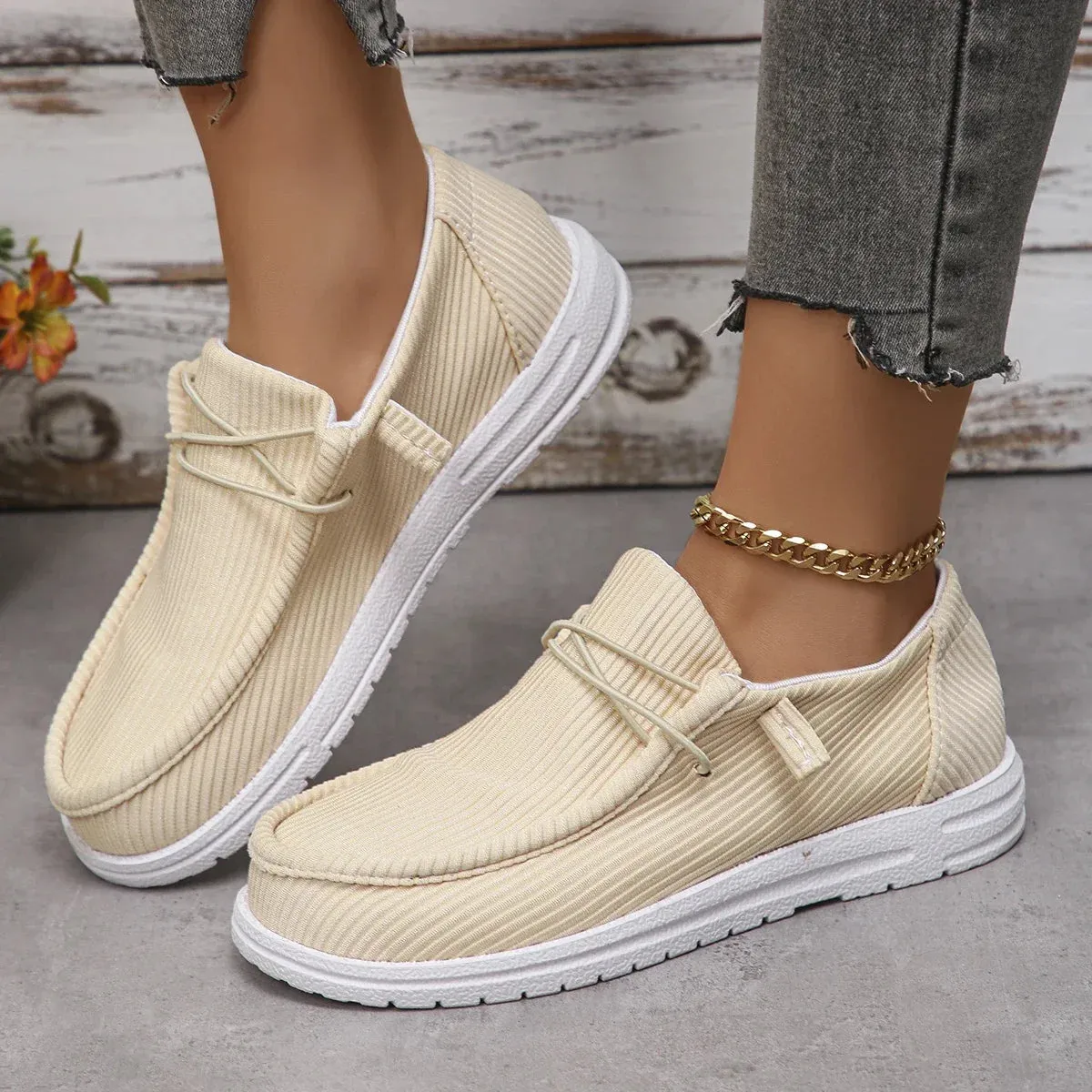 Canvas Shoes Women Summer Casual Sneakers Women Breathable Cloth Loafers Platform Shoes Woman Designer Shoes
