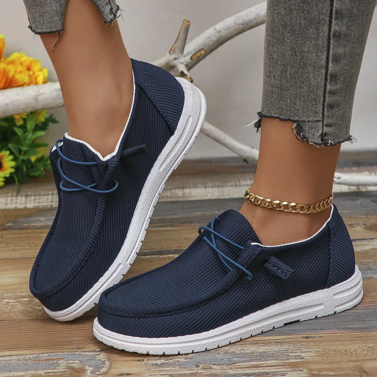 Canvas Shoes Women Summer Casual Sneakers Women Breathable Cloth Loafers Platform Shoes Woman Designer Shoes