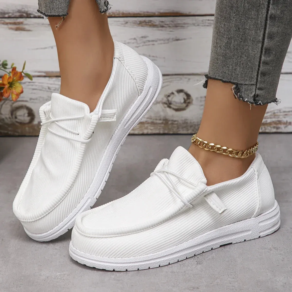 Canvas Shoes Women Summer Casual Sneakers Women Breathable Cloth Loafers Platform Shoes Woman Designer Shoes