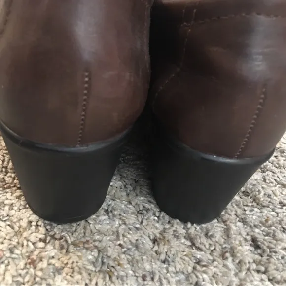 Clark’s Collection Brown Leather Shoes NWT