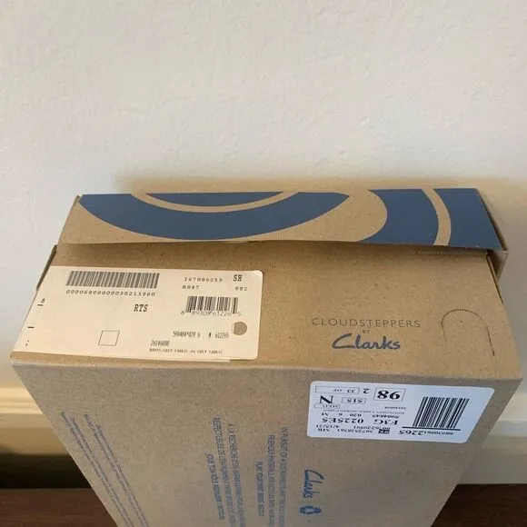 Clarks step rose up lightweight boot size 6 new in box