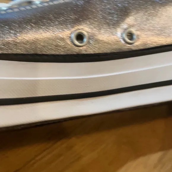 converse gunmetal silver tennis shoes 12