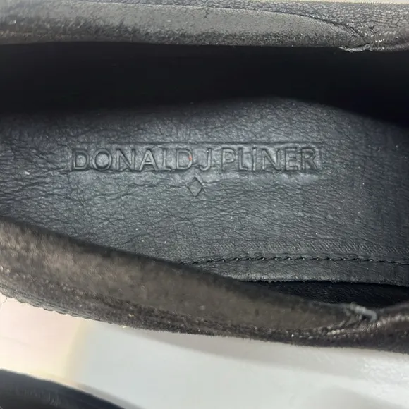 Donald J. Pliner Black Textured Leather SlipOn Shoes Size 11