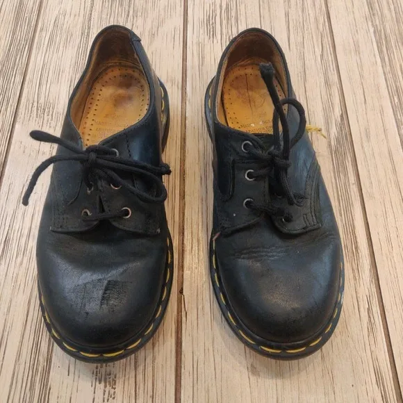 Dr. Martens Children Lace Up Shoes Black Leather Close Toe Air Cushion Size 6