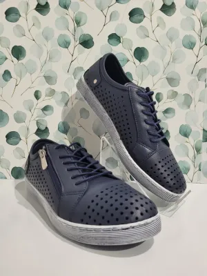 EG17 Navy by Cabello