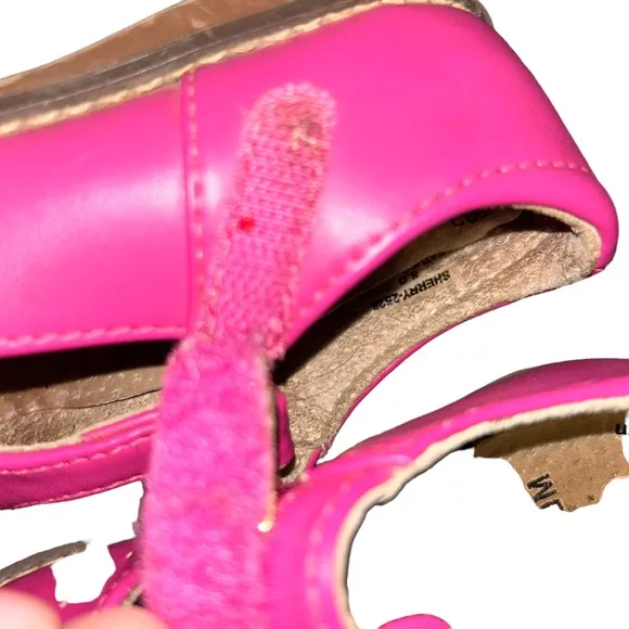 FootMates sherry Toddler Girl's pink Genuine Leather Mary Jane Shoes Size 8