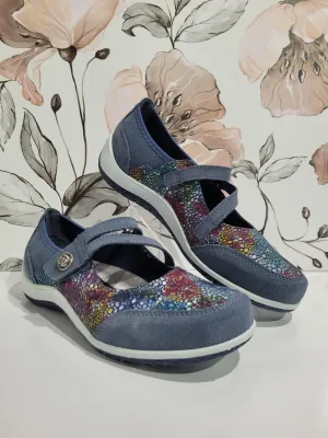 Jasmyn Navy Floral by CC Resorts
