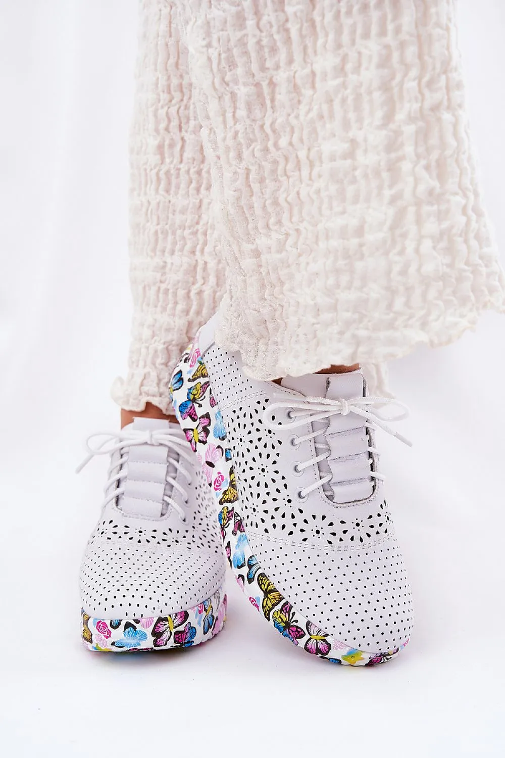 Low Shoes Step in style