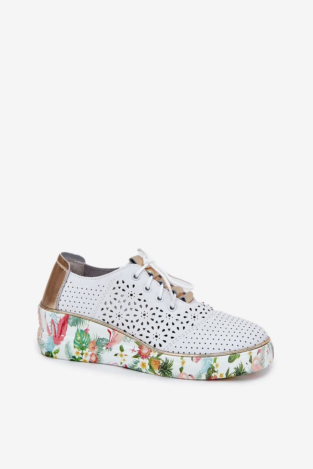 Low Shoes Step in style
