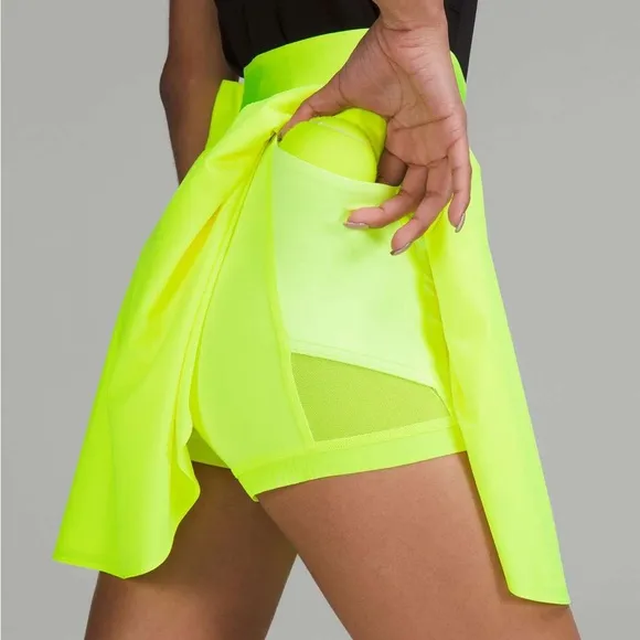 Lululemon Court Rival Perforated High-Rise SkirtHighlight Yellow