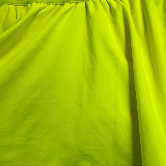 Lululemon Court Rival Perforated High-Rise SkirtHighlight Yellow