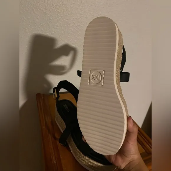 Michael Michael‎ Kors wedge sandals in leather size 8