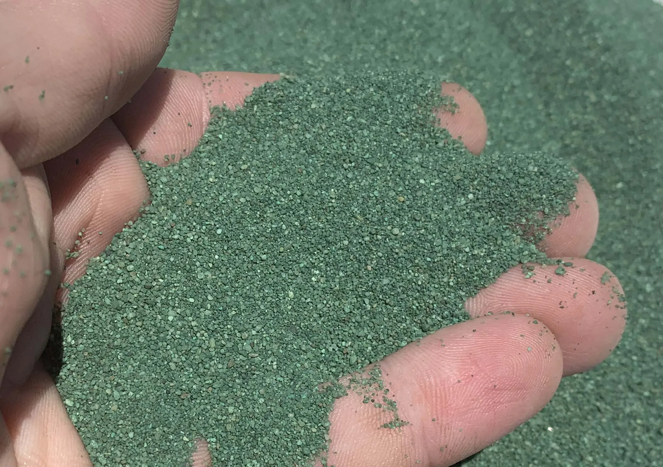 MIGHTY109 Synthetic Turf Infill Green 40 LBS