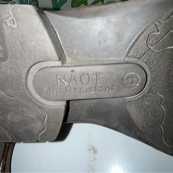 Naot Chief nubuck leather Oxford shoes men’s size 41/8‎