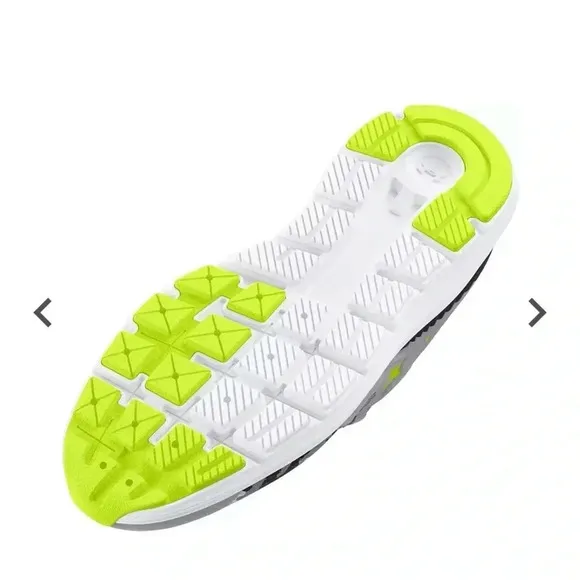 New boys Under Armour Kid's Grade School Outhustle Shoes camo Size 3Retail $75