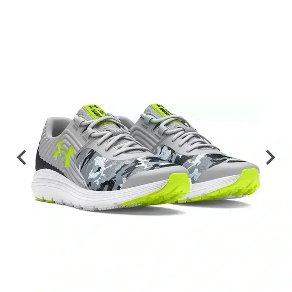 New boys Under Armour Kid's Grade School Outhustle Shoes camo Size 3Retail $75