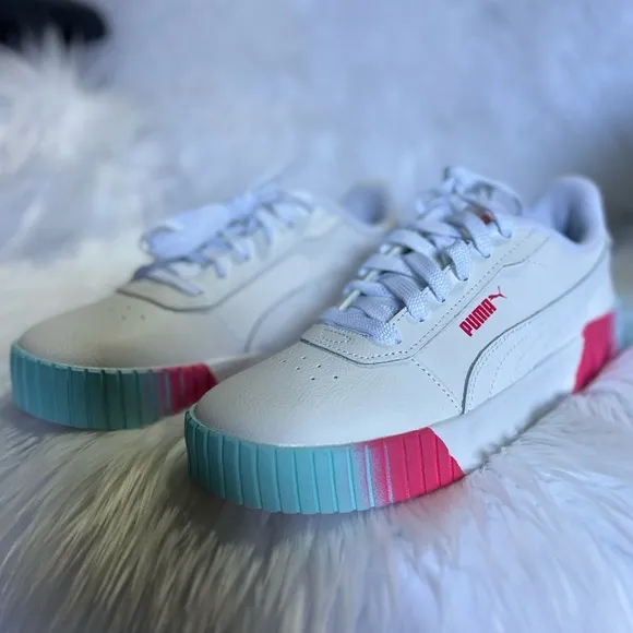 New in a box Carina 2.0 Fade JRLwhite-puma white-sunset pink