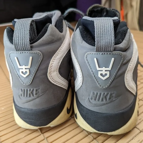 Nike Air Diamond Turf II 2 Cool Grey 487658 010 Deion Sanders Men’s Size 9
