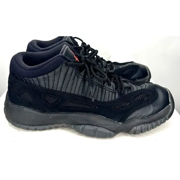 Nike Air Jordan 11 Retro Low IE GS Referee Shoes Youth Size 6Y Black 768873-003