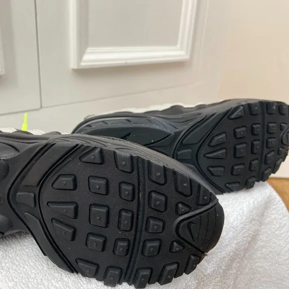 Nike Air Max 95 PS Athletic Shoes Boys Size 2Y