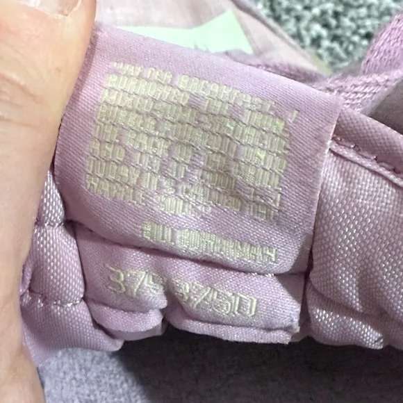 Nike is women's waffle racer 2X in arctic pink, size 10