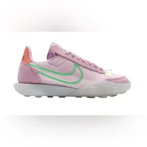 Nike is women's waffle racer 2X in arctic pink, size 10