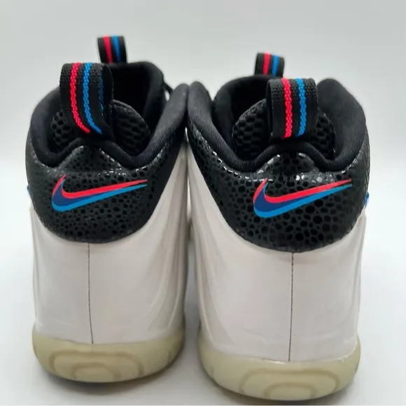 Nike Little Foamposite basketball shoes