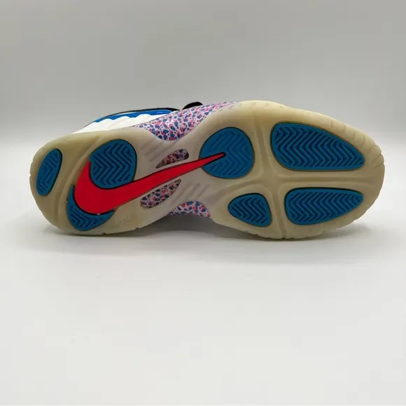 Nike Little Foamposite basketball shoes