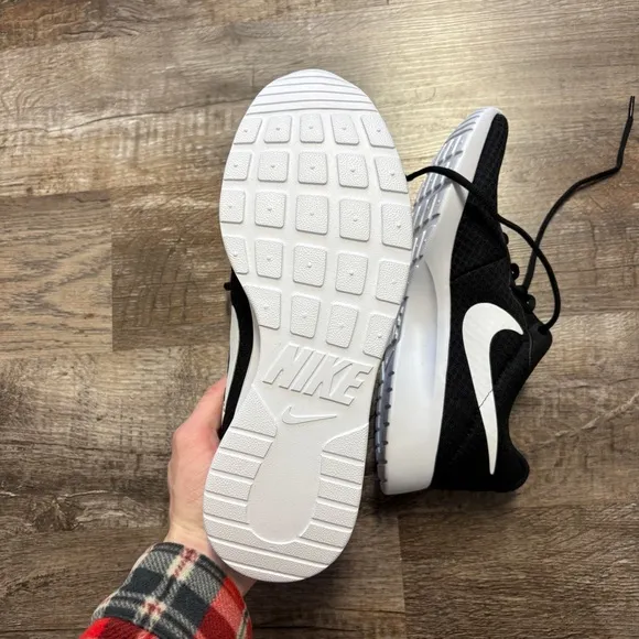 Nike Shoes NEW