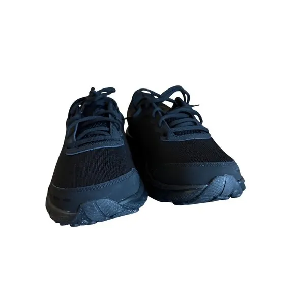 NWOB Under Armour Men's Size 10 Black UA Charged Assert 10 Running Shoes
