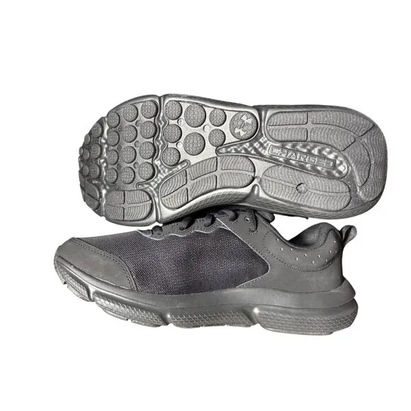 NWOB Under Armour Men's Size 10 Black UA Charged Assert 10 Running Shoes