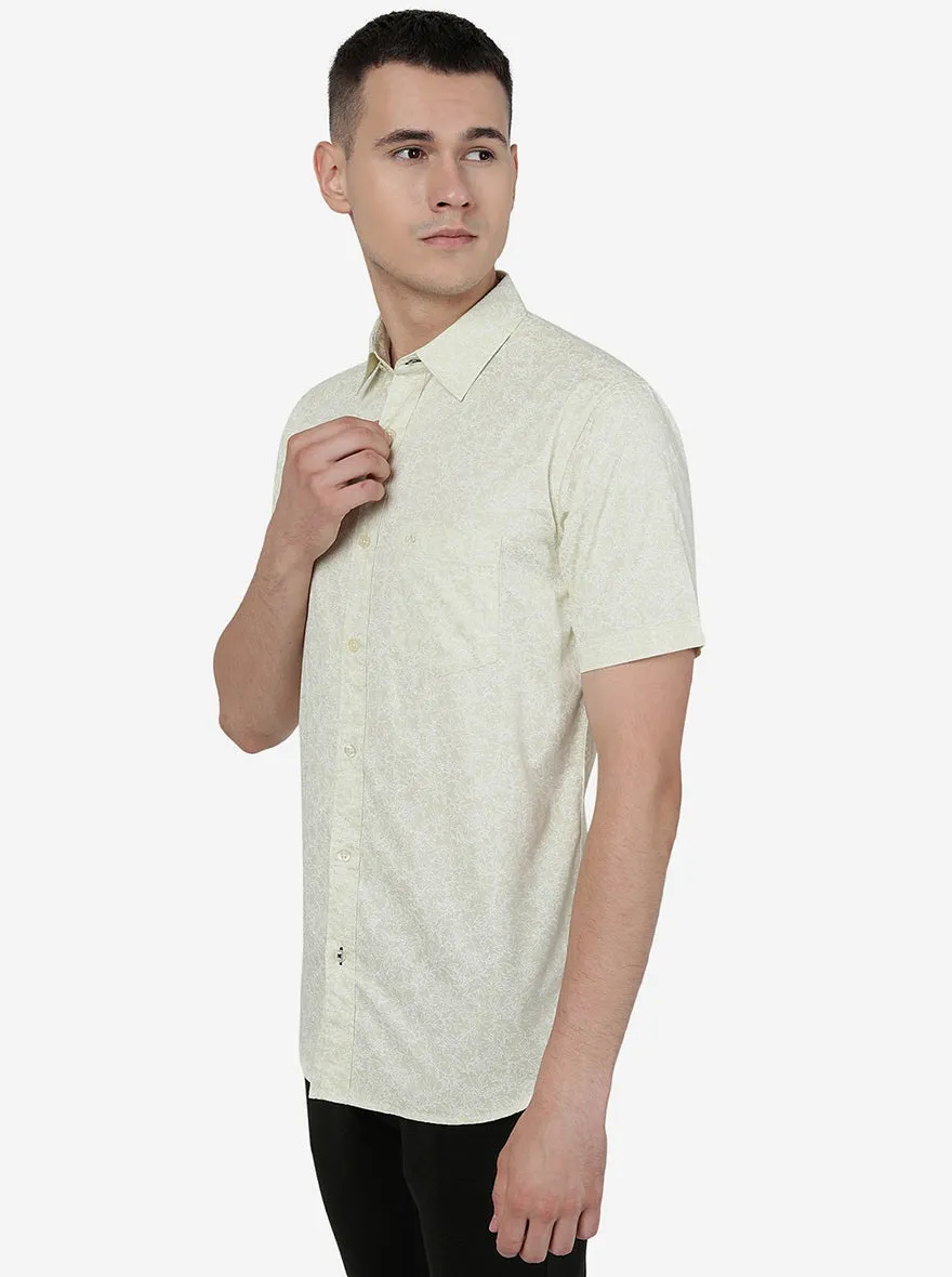 Pastel Yellow Printed Slim Fit Casual Shirt | JadeBlue
