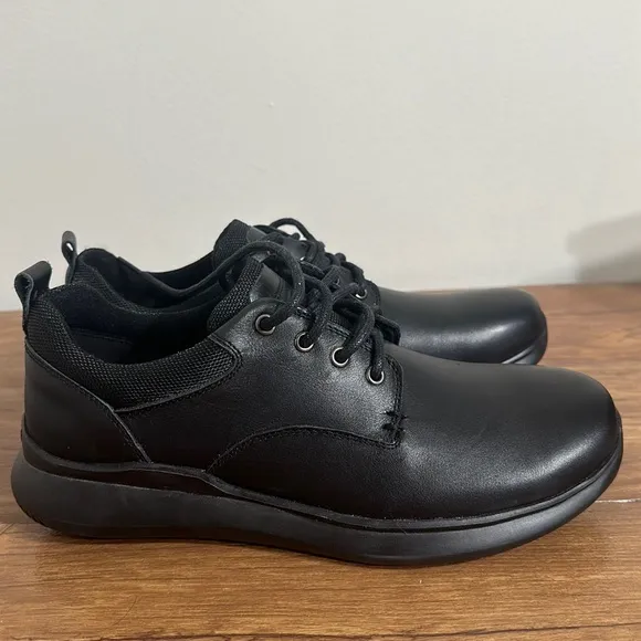 Propét Men's Vinn Oxford shoes New size 8