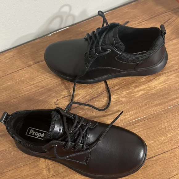 Propét Men's Vinn Oxford shoes New size 8
