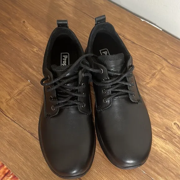 Propét Men's Vinn Oxford shoes New size 8