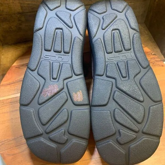 Rocky by Rockport  NWOT.    Inv 5548